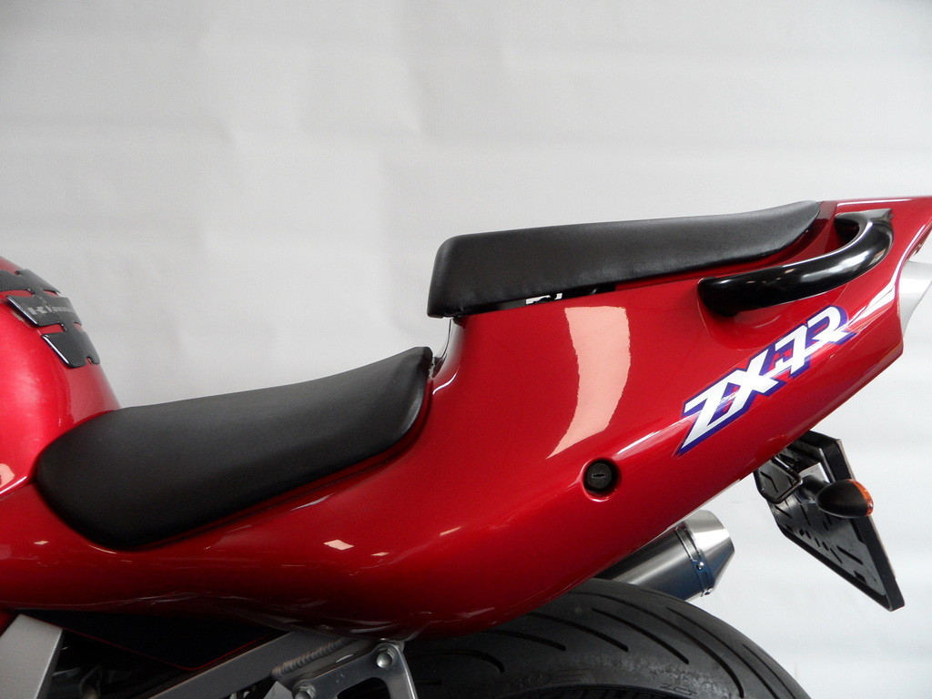 VP Motorsport | Kawasaki ZX7R Ninja | Occasions aanbod